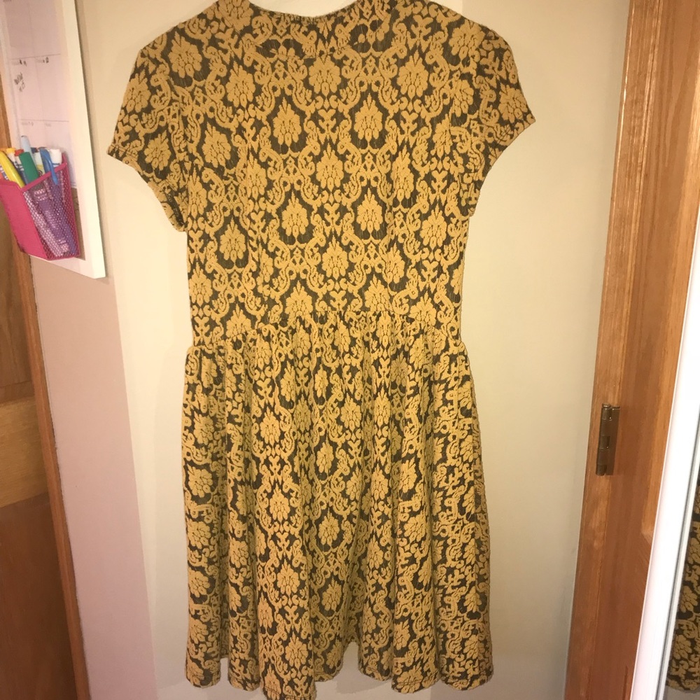 Cap sleeve dress